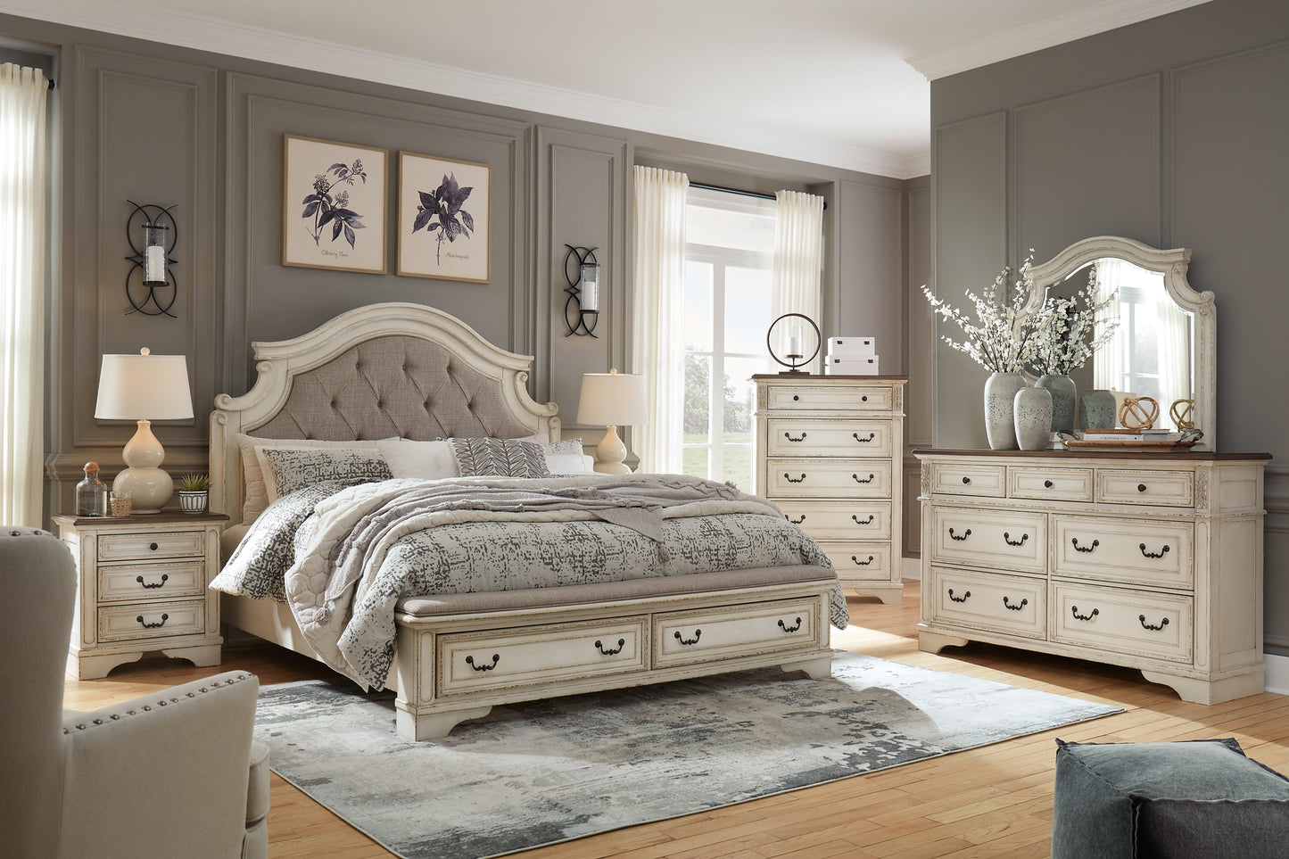 Realyn Queen Upholstered Bed with Mirrored Dresser