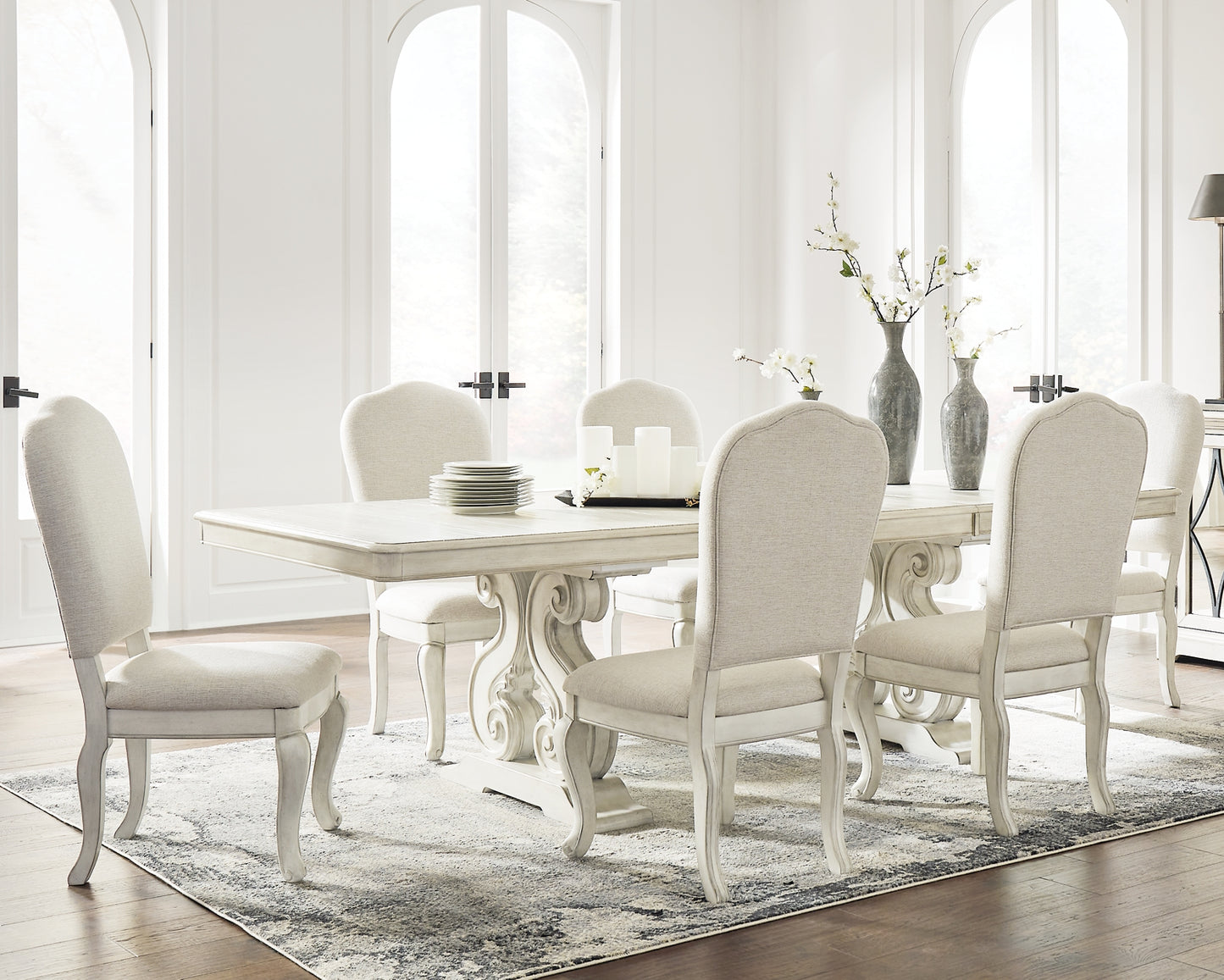 Arlendyne Dining Table and 6 Chairs